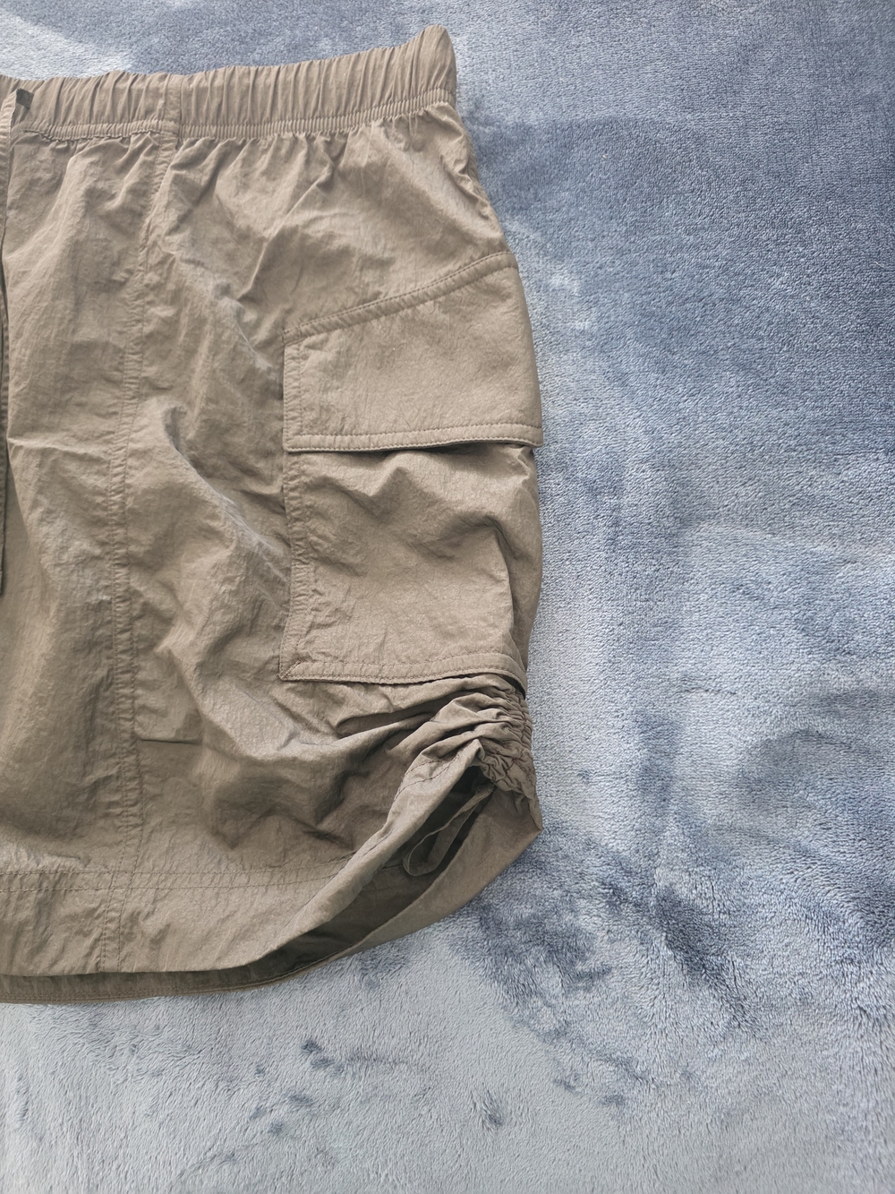 Lululemon Utility Cargo Drawstring Skirt in Black - Picture 6 of 9